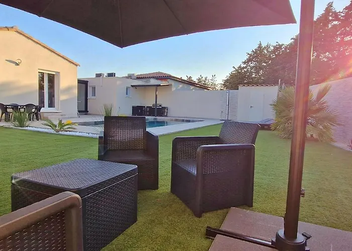 Maison A Louer ナルボンヌ