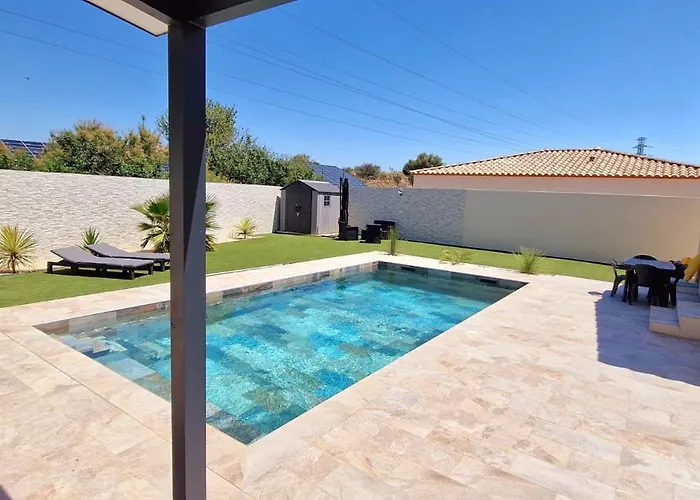 Maison A Louer 別荘 *