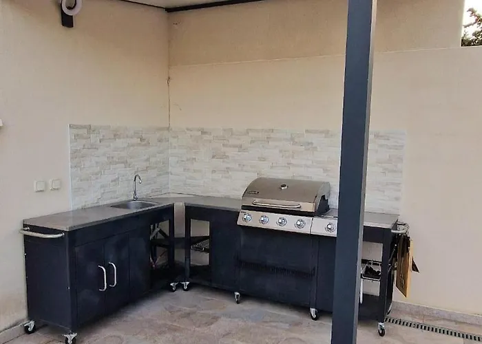 Maison A Louer 別荘 ナルボンヌ